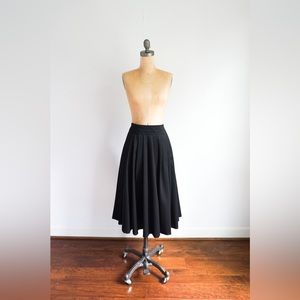 Club black pleated Skirt Size - M